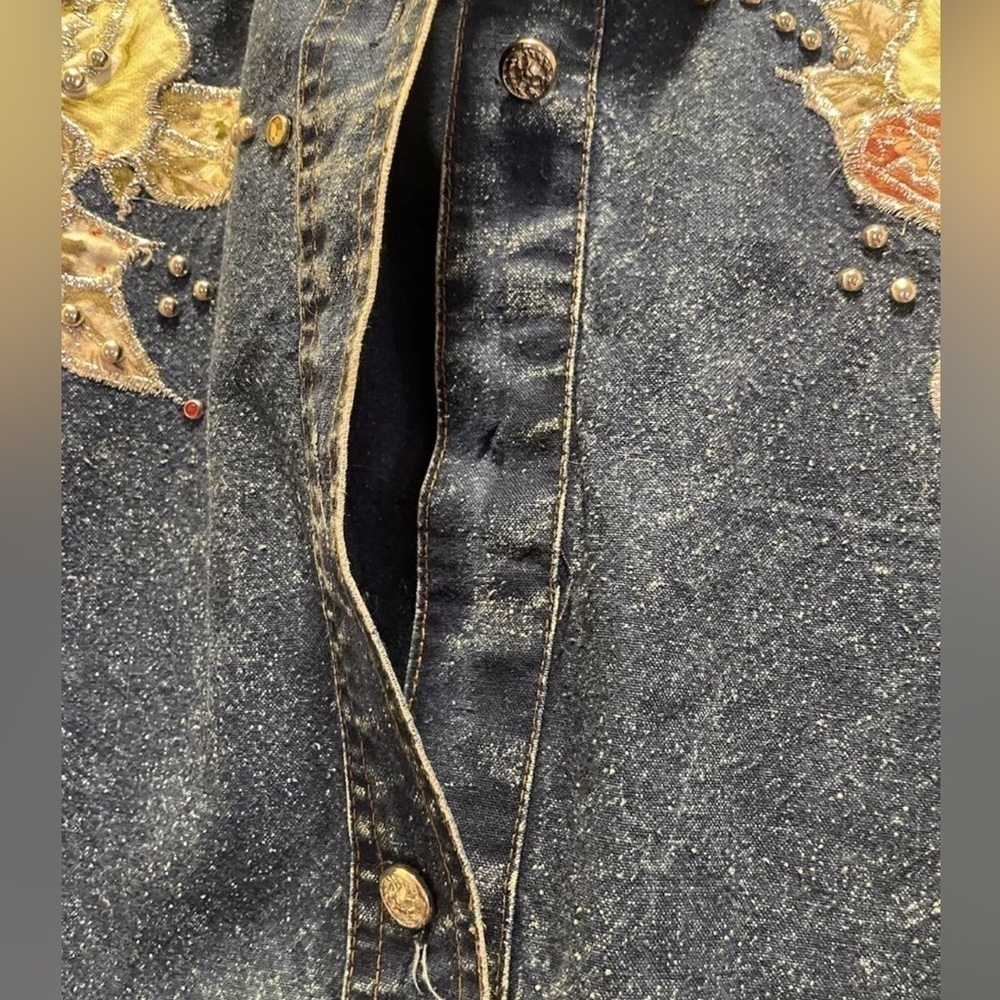 Vintage Denim Western Shirt Floral Embroidered Button Up Small Y2K - Picture 2 of 8